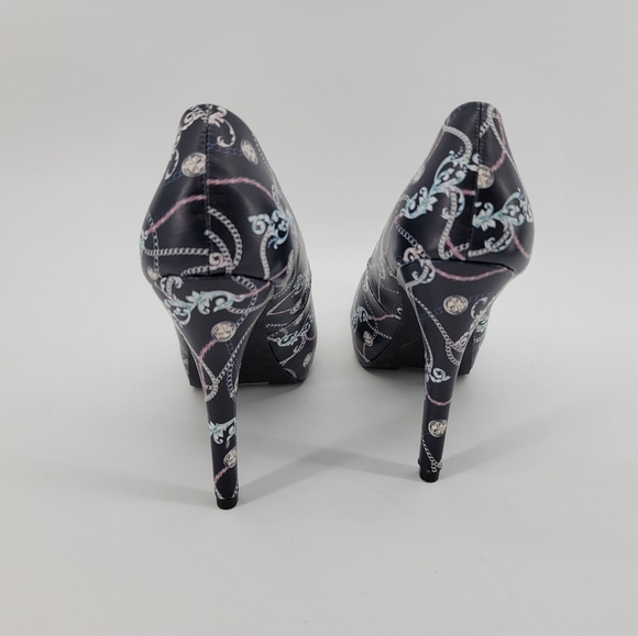 GUESS Heels Jewels Print - Picture 3 of 5